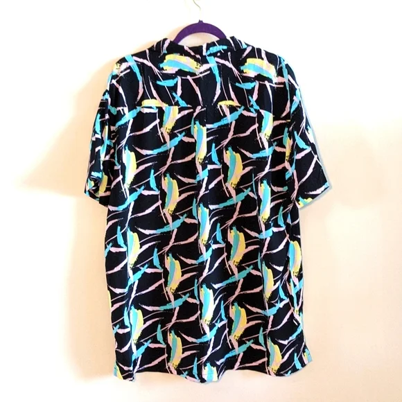 Button Up - Picture 3 of 4